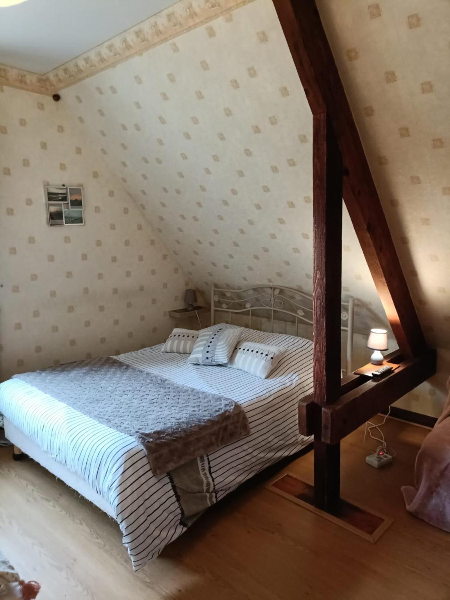 Maison D'Hotes Les Vallees Saint-Quentin-sur-le-Homme Room photo